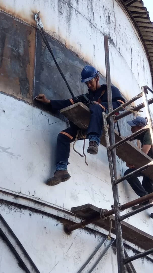 Inspeccion por ultrasonido en vehiculo electrico